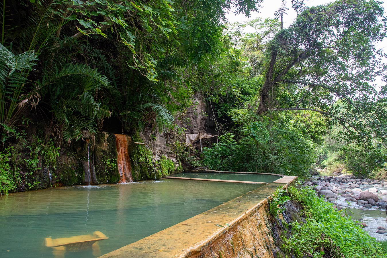 Balneario Agua Caliente Image